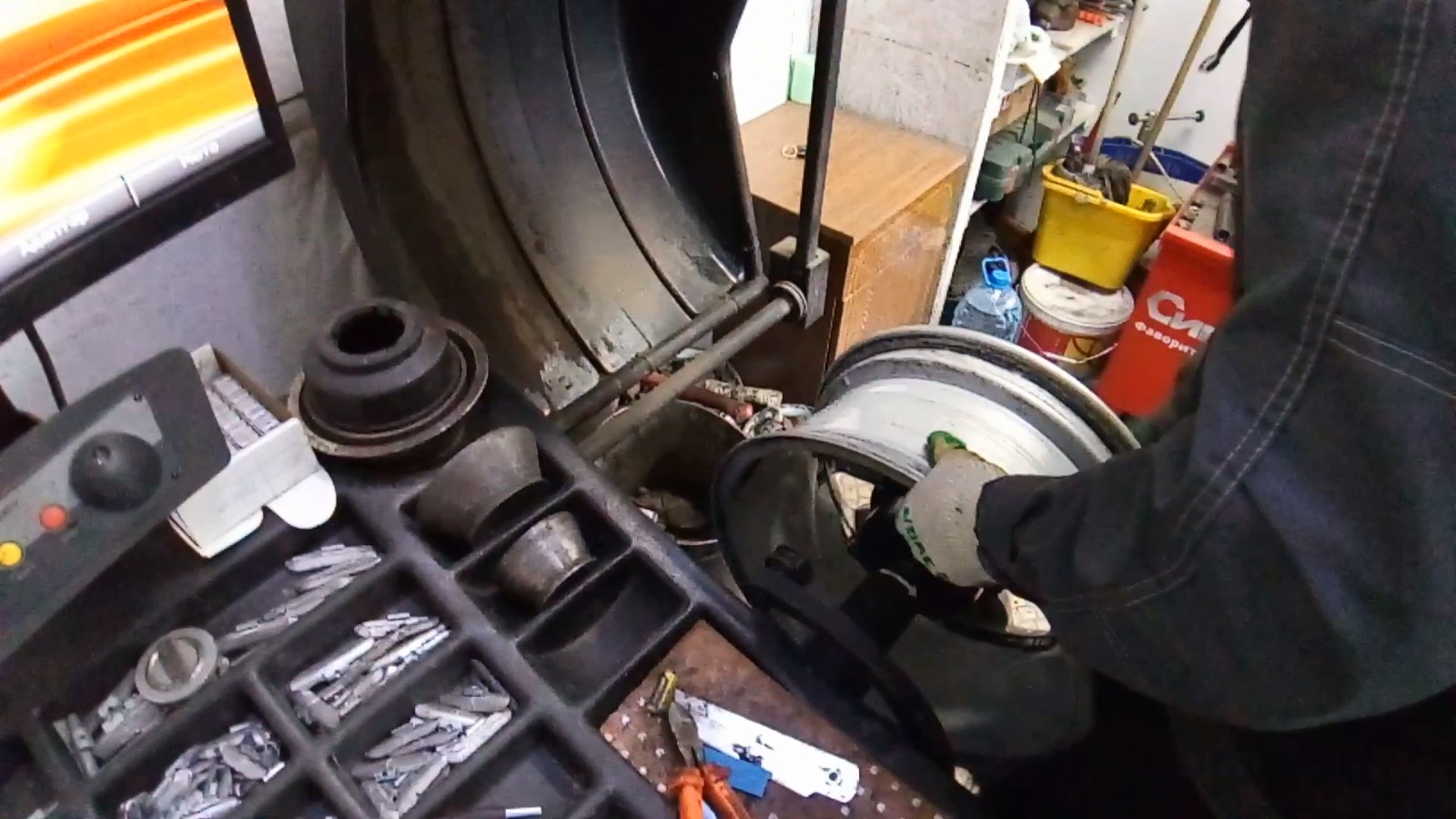 Правка литых дисков в Москве